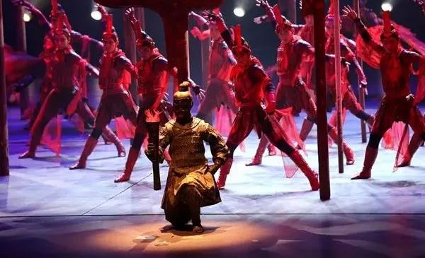 Through The YIPLED® Ice Screen, The Drama Qin Shows Impress